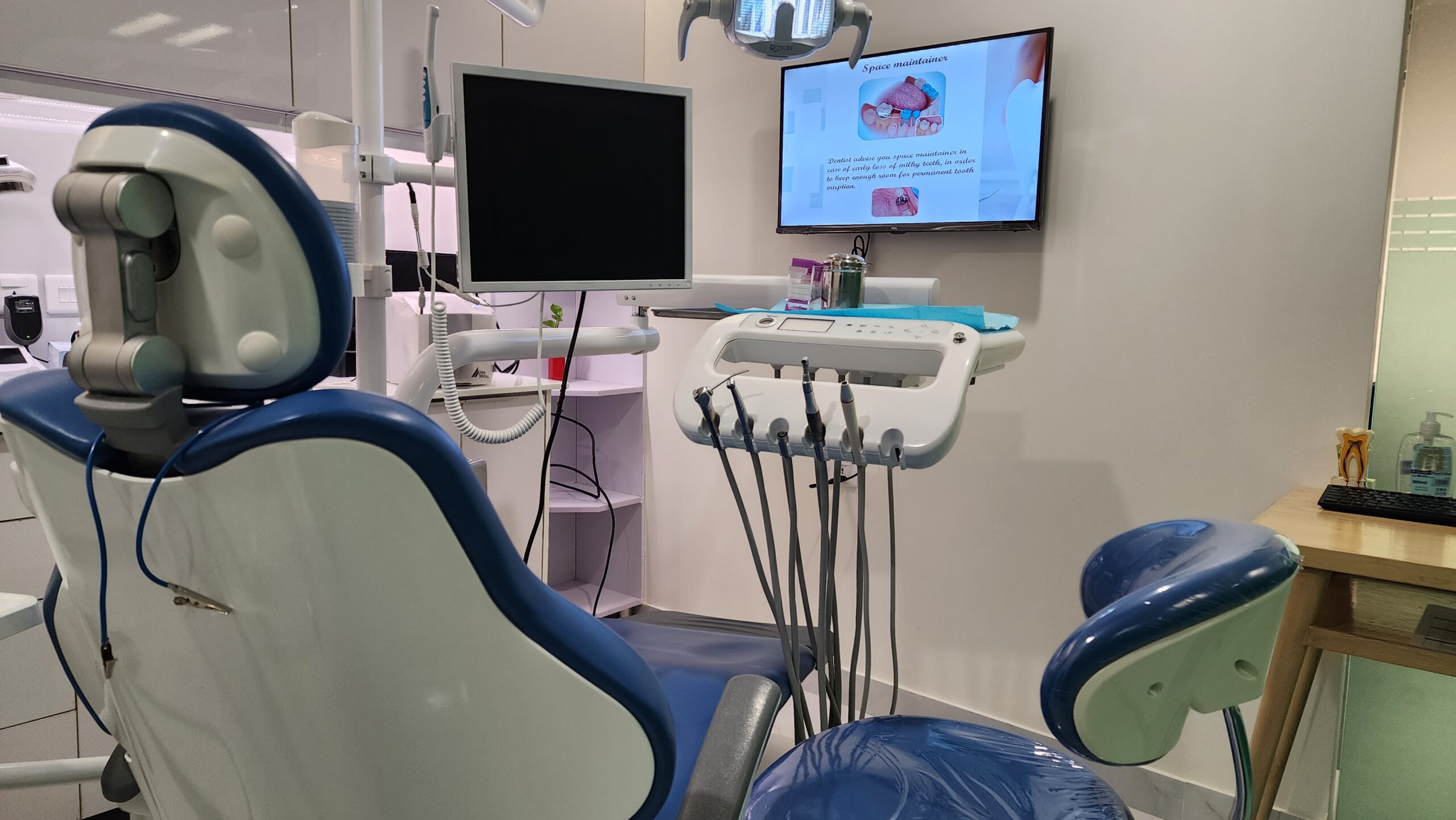 BEST AESTHETIC DENTISTRYIMPLANT OF PAKISTANCLIFTONKARACHI